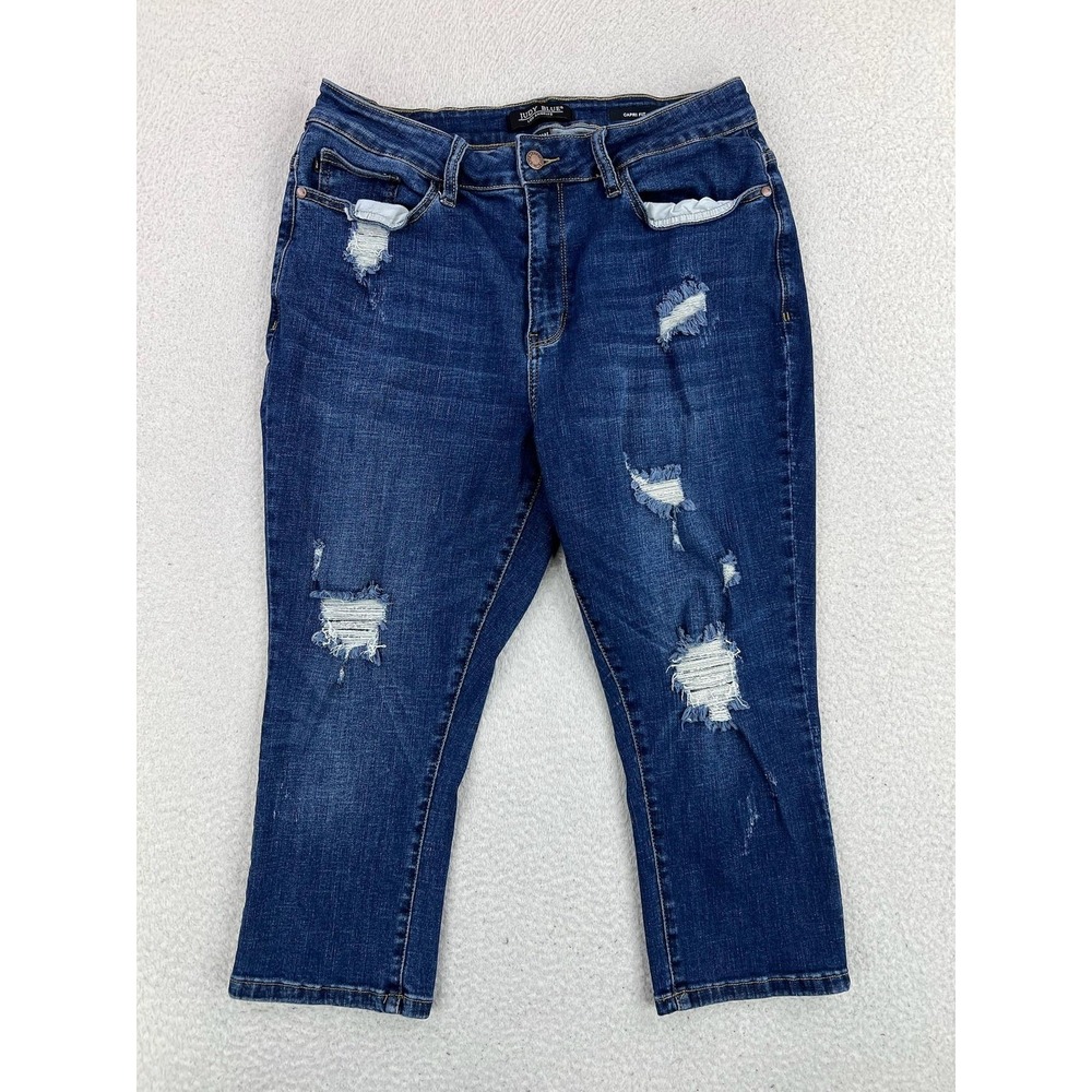 Judy Blue Capri Fit Jeans Womens 14W Blue Medium Wash Distressed Stretch Denim